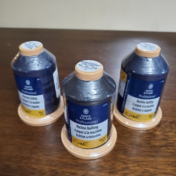 NWT 3 Spools Of Black Coats & Clark Professional Machine Embrodery Tread - Picture 2 of 5